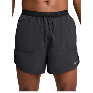 Pantalón corto Nike Stride