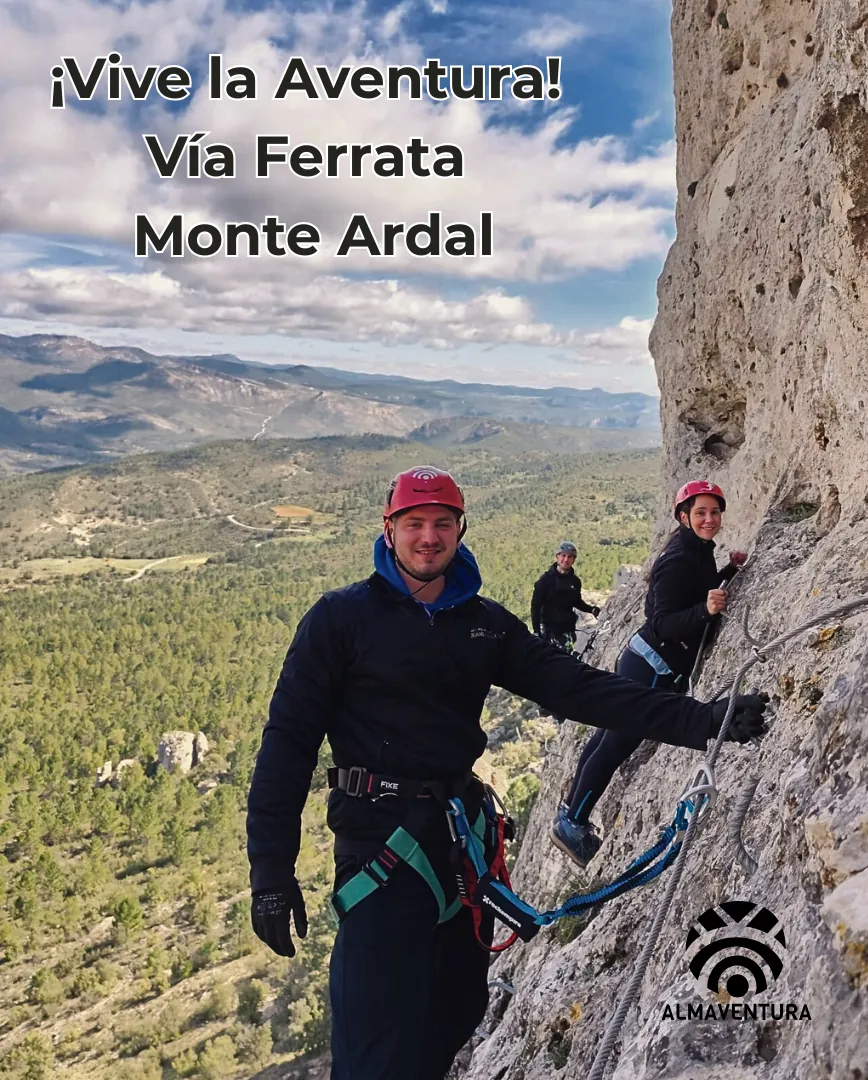 Vía Ferrata Monte Ardal en Yeste – Aventura Vertical en la Sierra del Segura - Imagen 2