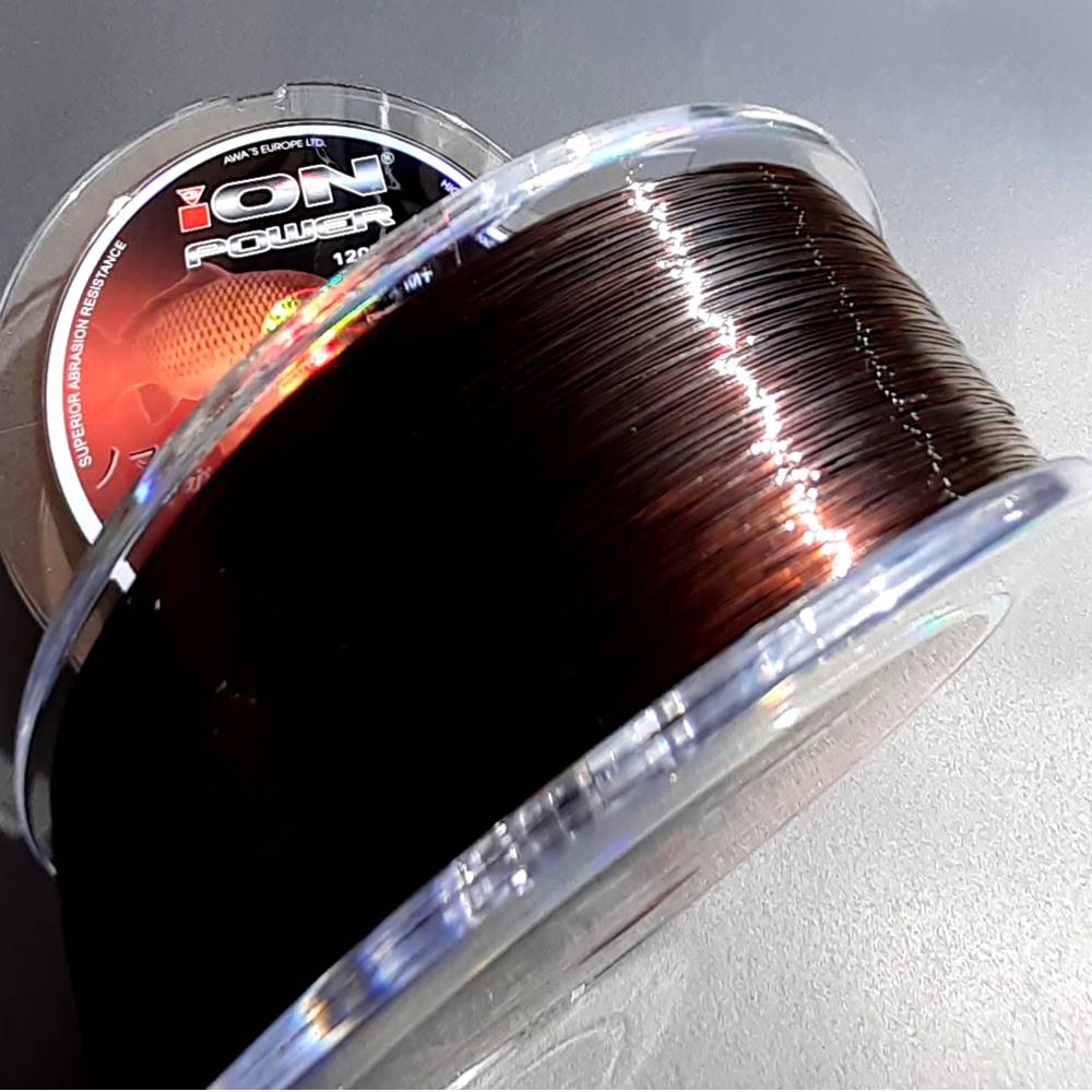 AWA-SHIMA ION POWER BROWNY CARP 0,37mm 24,30kg 1200m - Imagen 3