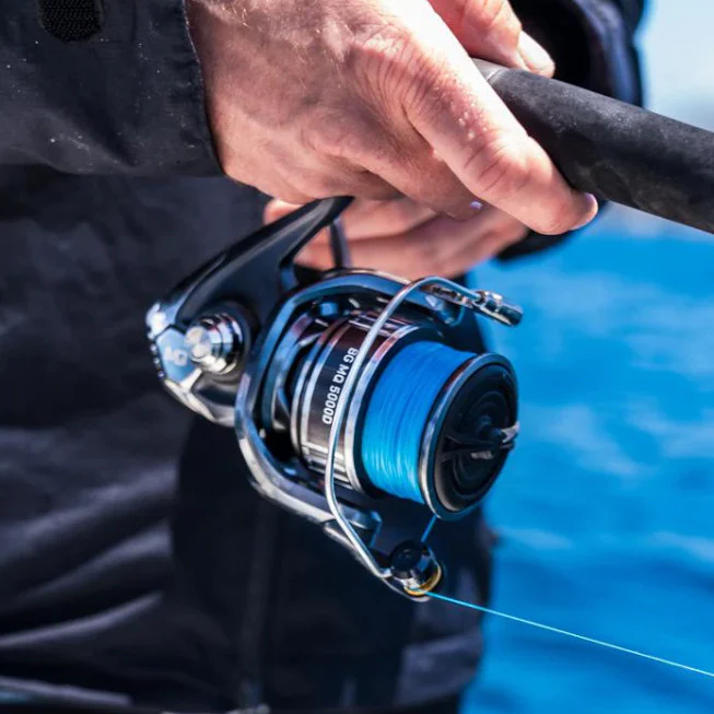 Carrete Daiwa BG MQ en Spinning - 26LB Drag, Más Moderno - Imagen 5