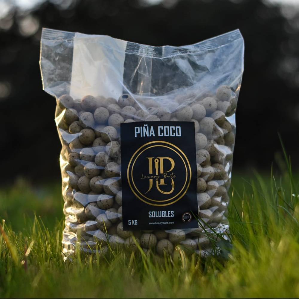 Luxury Baits Piña Coco Boilies 20 mm 5 kg Solubles